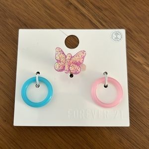 NWT! Forever 21 Set of 3 Resin Plastic Rings Butterfly Colorful - 7